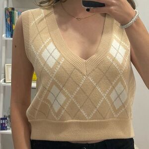 Lovers & Friends - argyle sweater vest, size M, cream and white